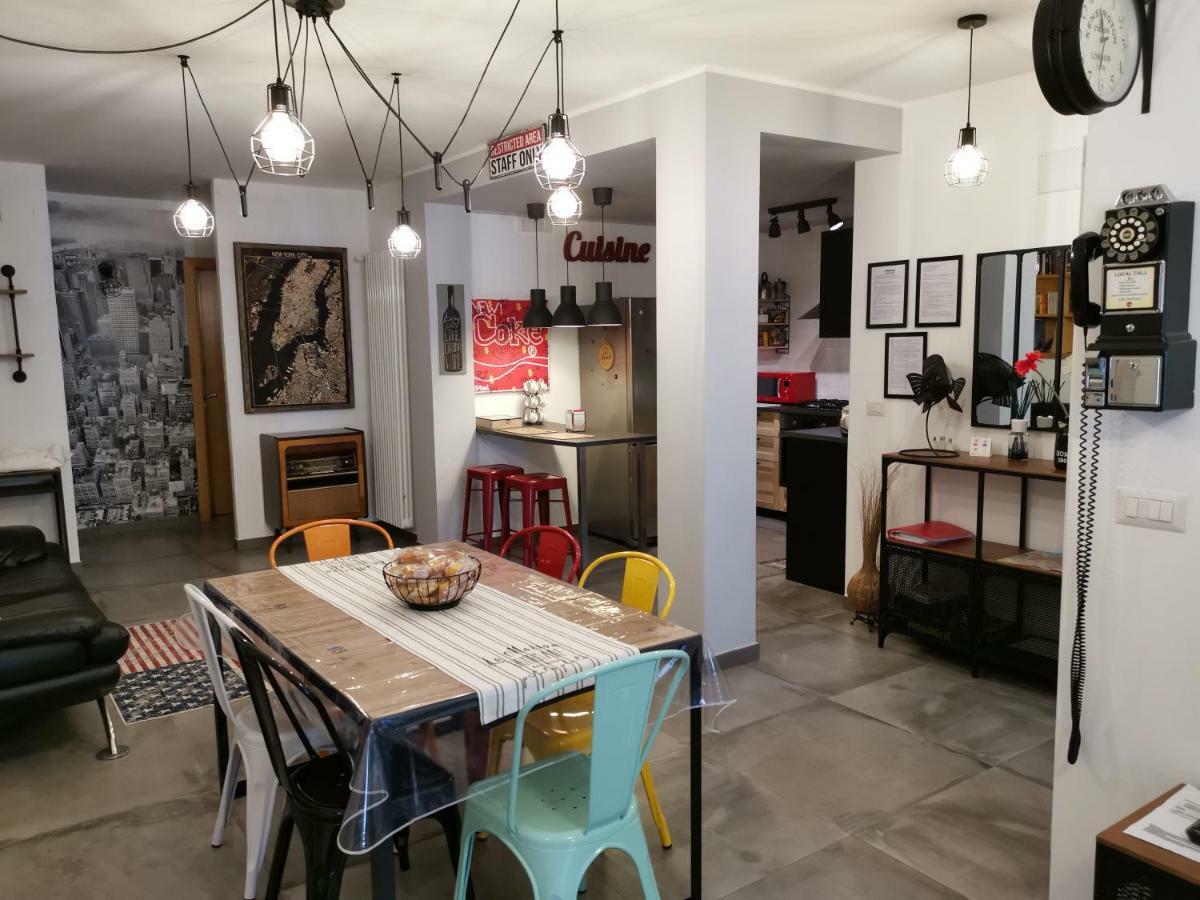 The Black Dog House Valenzano Exterior foto